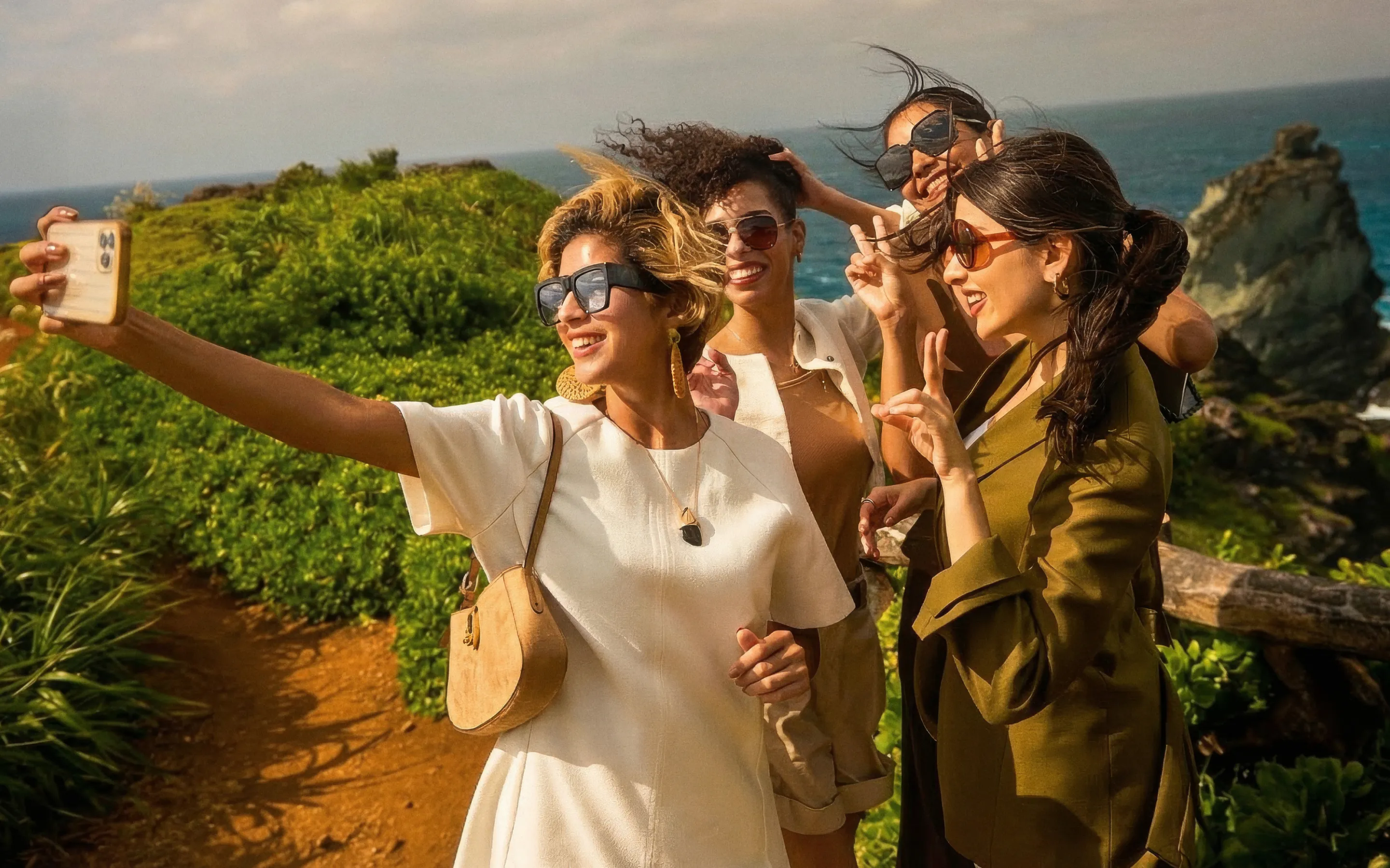 FAV LUX 宮崎 International Visitorsイメージ