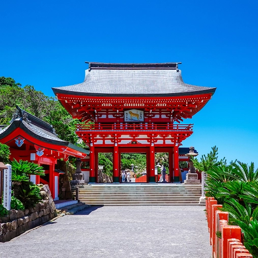 鵜戸神宮：波と神話の洞窟